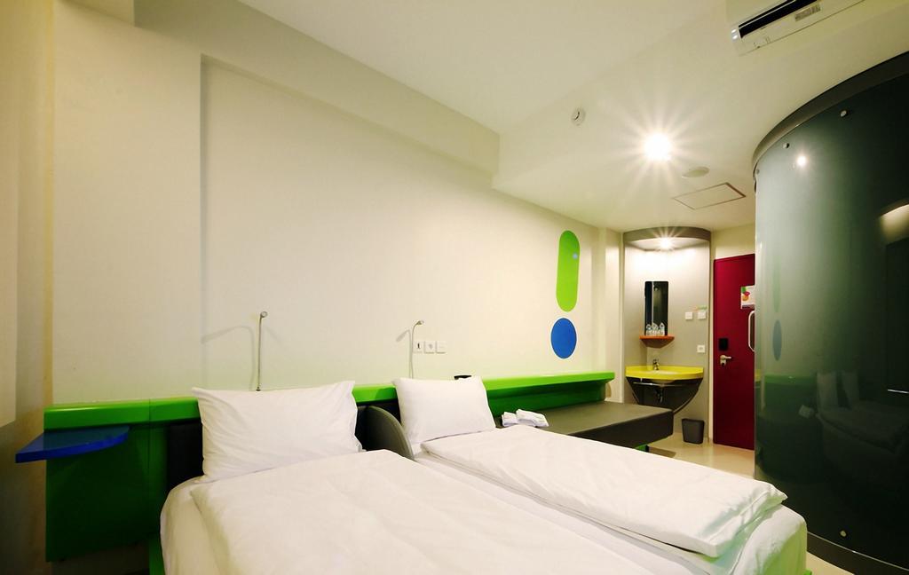 Pop! Hotel Airport Jakarta Tangerang Buitenkant foto