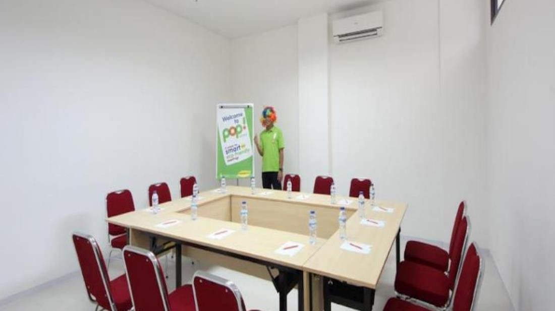 Pop! Hotel Airport Jakarta Tangerang Buitenkant foto