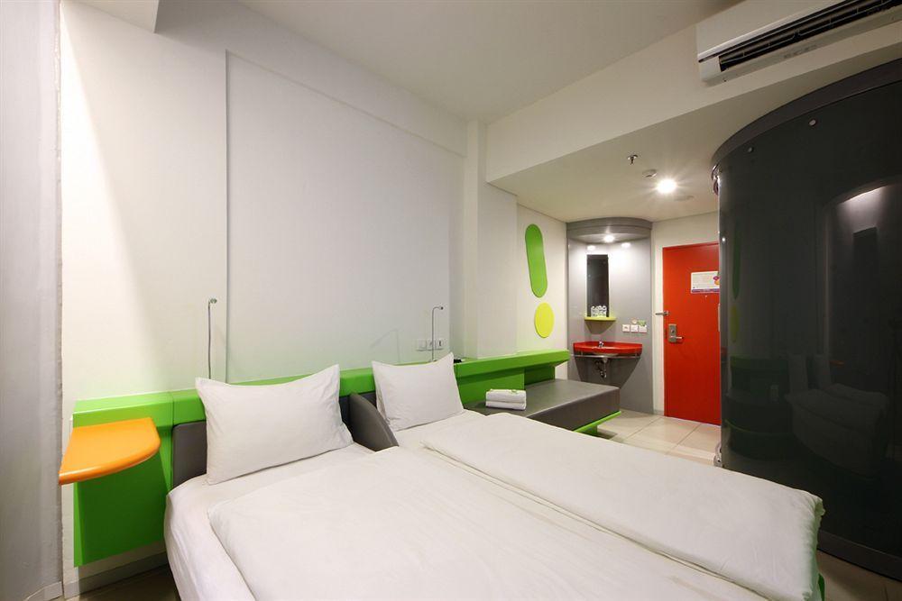 Pop! Hotel Airport Jakarta Tangerang Buitenkant foto